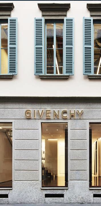 Negozio GIVENCHY a MILANO in Via Sant'Andrea 11